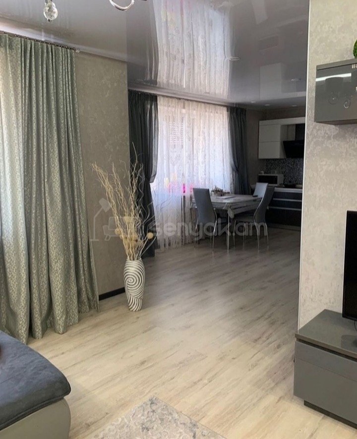 2 Սենյականոց Բնակարան, 55քմ, 3/5 հարկ, Կապիտալ Վերանորոգված