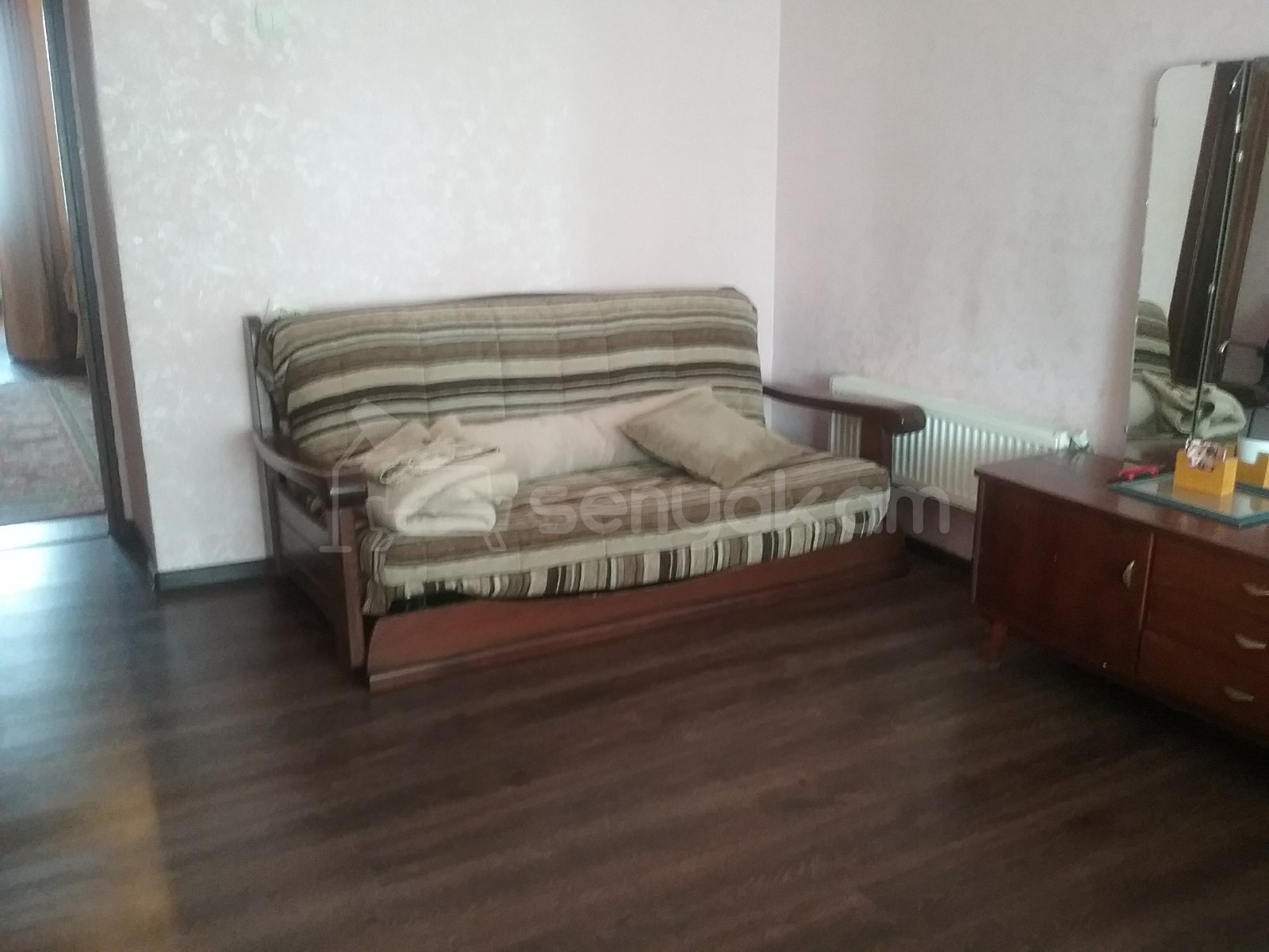 3 Սենյականոց Սեփական Տուն, 90քմ, Կապիտալ Վերանորոգված, Կահավորված, Ավտոտնակով