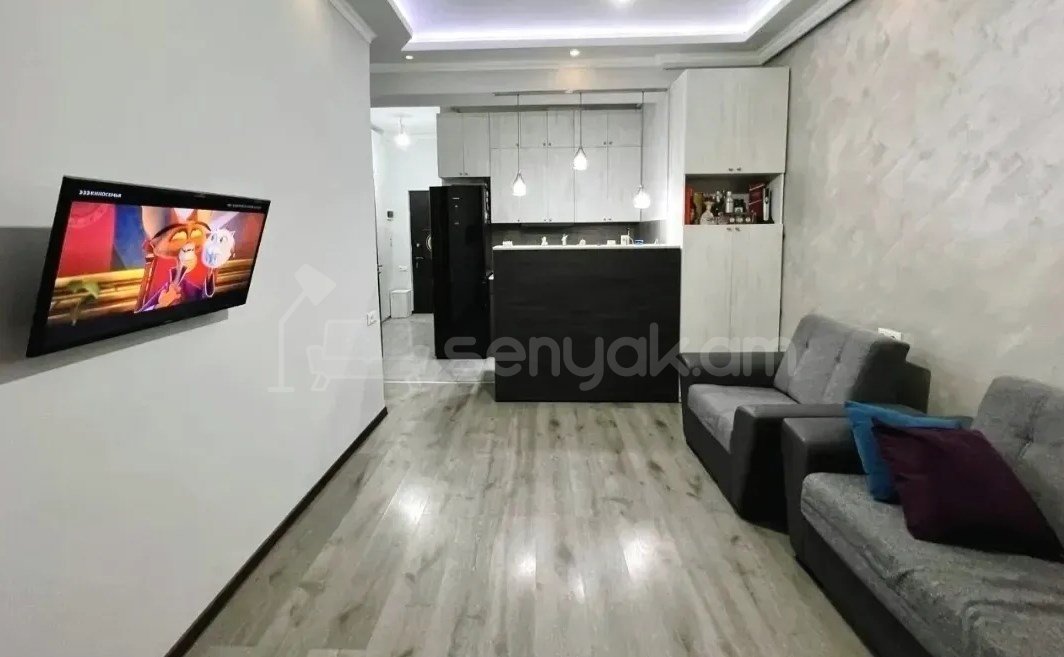 2 Սենյականոց Բնակարան, 37քմ, 2/9 հարկ, Կապիտալ Վերանորոգված, Կահավորված, Արևկող