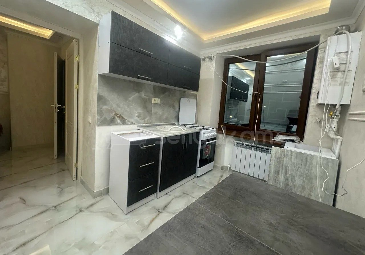 2 Սենյականոց Բնակարան Քարե Շենքում, 57քմ, 2/5 հարկ, Կապիտալ Վերանորոգված