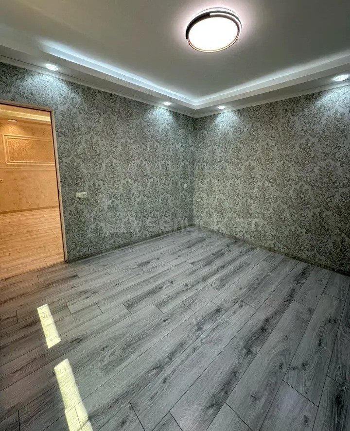 2 Սենյականոց Բնակարան Քարե Շենքում, 57քմ, 2/5 հարկ, Կապիտալ Վերանորոգված