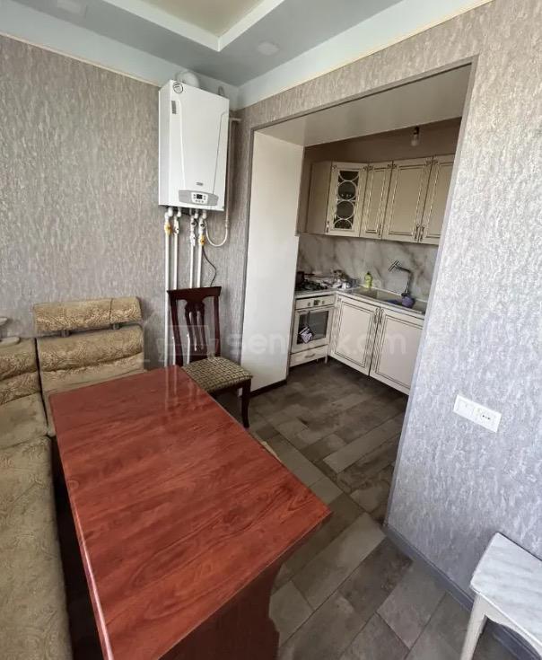3 Սենյականոց Բնակարան Քարե Շենքում, 73քմ, 2/4 հարկ, Կապիտալ Վերանորոգված, Կահավորված, Արևկող