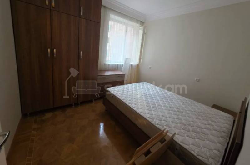 3 Սենյականոց Բնակարան Քարե Շենքում, 75քմ, 3/6 հարկ, Կապիտալ Վերանորոգված, Կահավորված, Արևկող