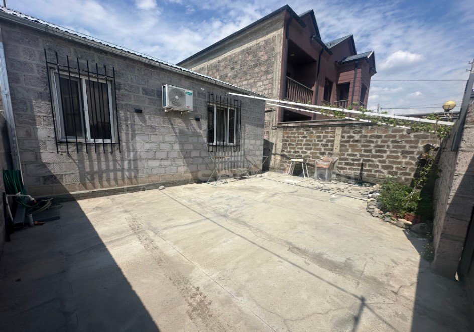 4 Սենյականոց Սեփական Տուն, 360քմ, Կապիտալ Վերանորոգված