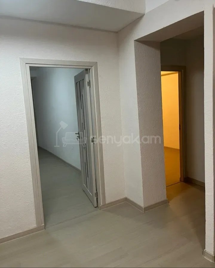 3 Սենյականոց Բնակարան, 93քմ, 2/9 հարկ, Կապիտալ Վերանորոգված, Կահավորված