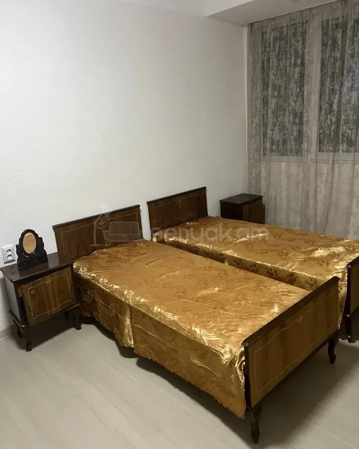 3 Սենյականոց Բնակարան, 93քմ, 2/9 հարկ, Կապիտալ Վերանորոգված, Կահավորված