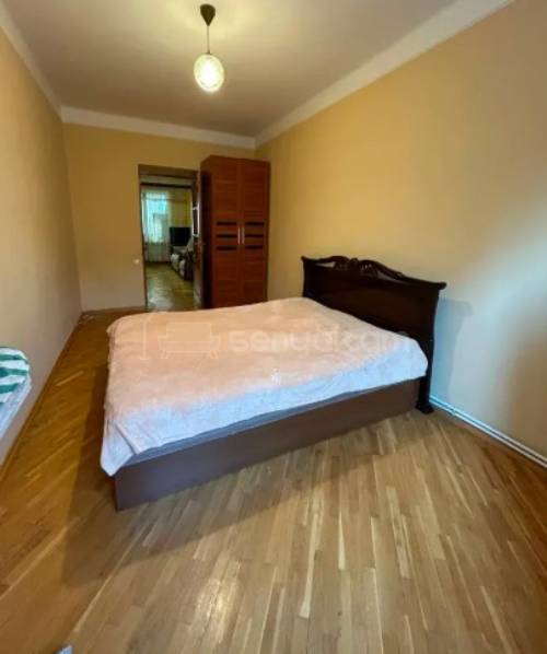 3 Սենյականոց Բնակարան Քարե Շենքում, 76քմ, 4/5 հարկ, Կապիտալ Վերանորոգված, Կահավորված, Արևկող