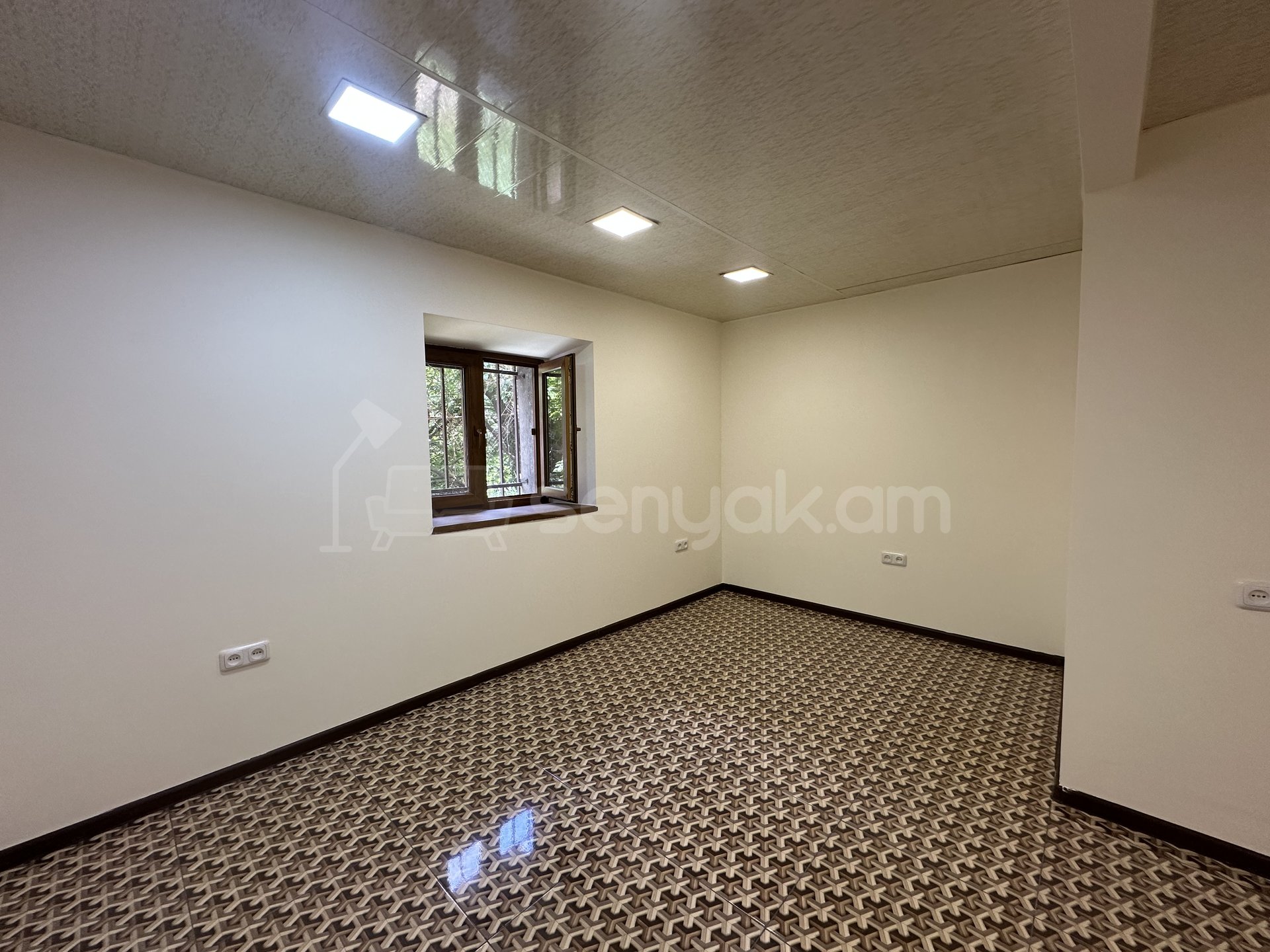 Օֆիսային Տարածք, 40քմ, Կապիտալ Վերանորոգված