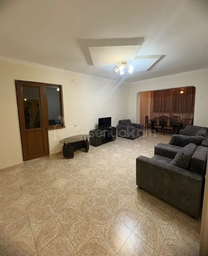 3 Սենյականոց Բնակարան, 81քմ, 11/11 հարկ, Կապիտալ Վերանորոգված