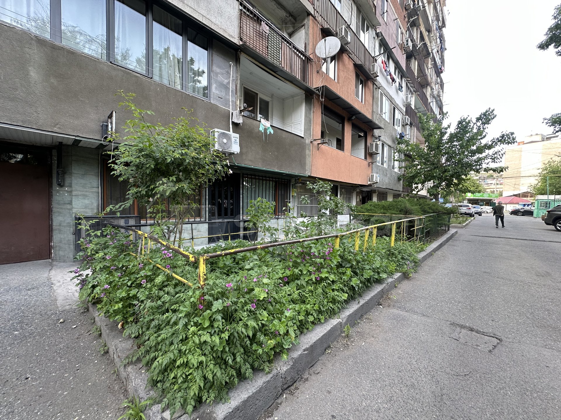 3 Սենյականոց Բնակարան, 71քմ, 2/9 հարկ, Կապիտալ Վերանորոգված