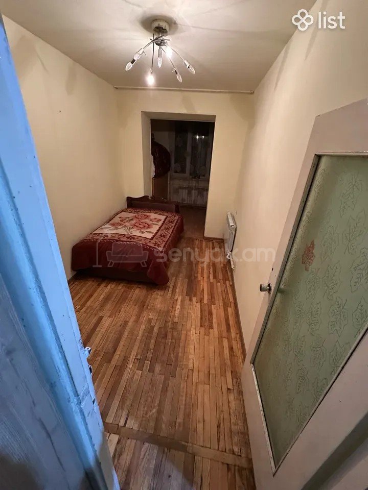 4 Սենյականոց Բնակարան Քարե Շենքում, 95քմ, 4/5 հարկ, Կոսմետիկ Վերանորոգված, Կահավորված, Արևկող