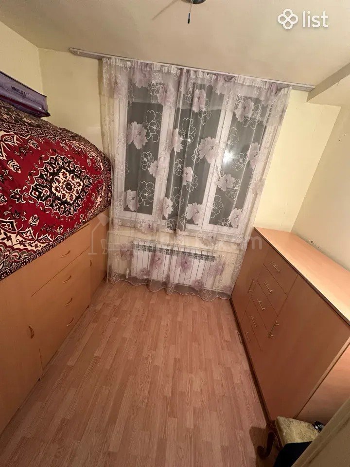 4 Սենյականոց Բնակարան Քարե Շենքում, 95քմ, 4/5 հարկ, Կոսմետիկ Վերանորոգված, Կահավորված, Արևկող