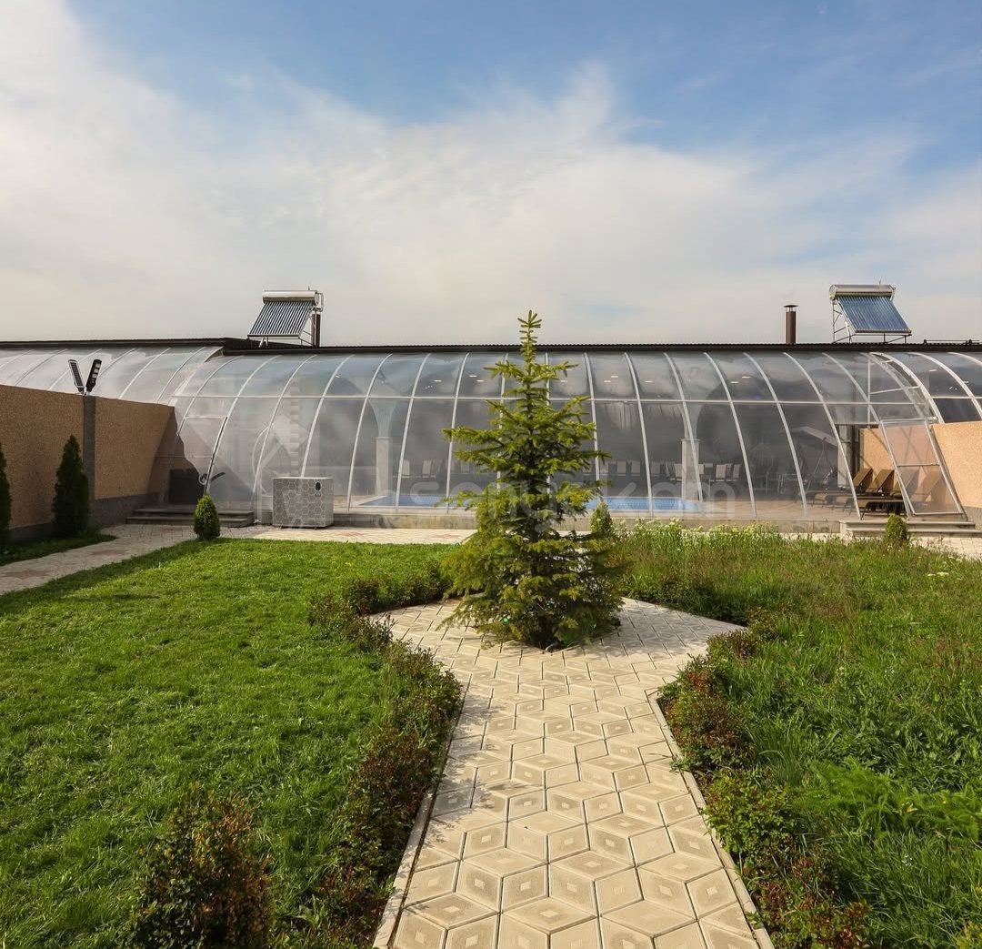 4 Սենյականոց Շքեղ Առանձնատուն, 100քմ, Լողավազանով