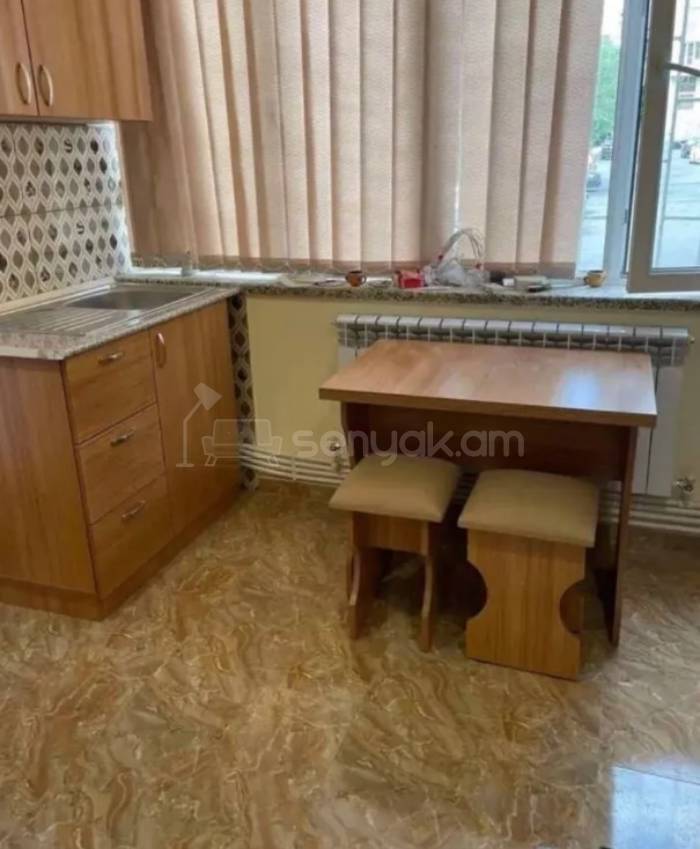 2 Սենյականոց Բնակարան Քարե Շենքում, 58քմ, 1/5 հարկ, Դիզայներական Վերանորոգված, Կահավորված, Արևկող