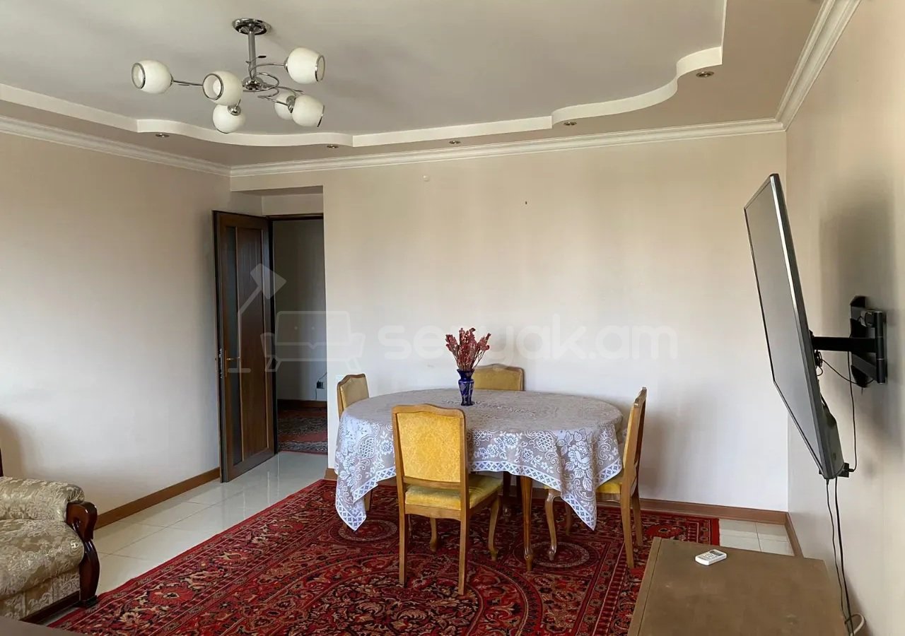 3 Սենյականոց Բնակարան, 76քմ, 9/9 հարկ, Կապիտալ Վերանորոգված, Կահավորված, Արևկող