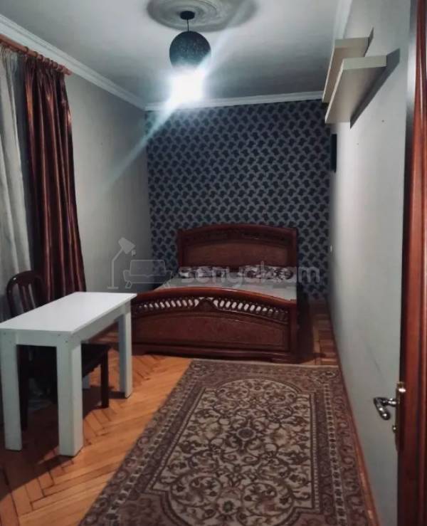 3 Սենյականոց Բնակարան Քարե Շենքում, 74քմ, 4/4 հարկ, Կապիտալ Վերանորոգված, Կահավորված, Արևկող