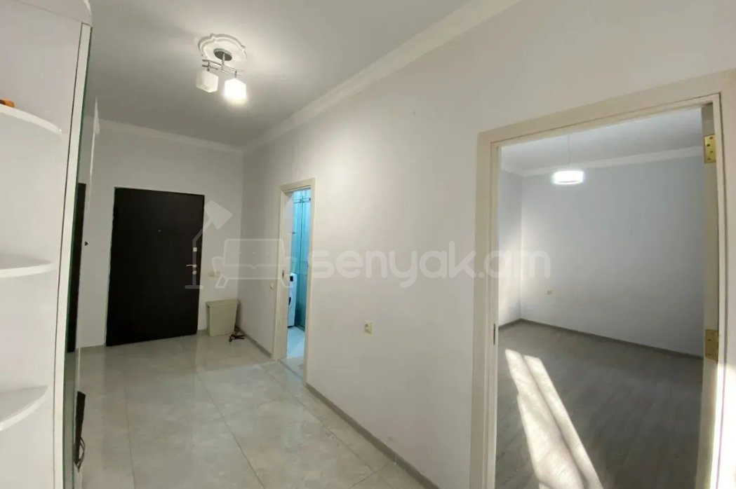 3 Սենյականոց Բնակարան, 75քմ, 3/5 հարկ, Դիզայներական Վերանորոգված, Կահավորված, Արևկող