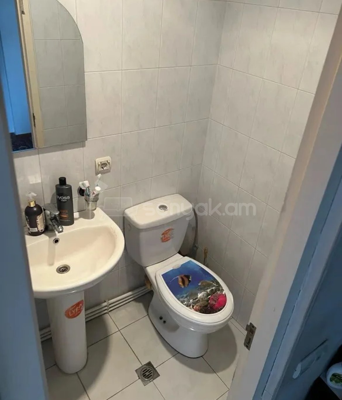 3 Սենյականոց Բնակարան Քարե Շենքում, 93քմ, 2/5 հարկ, Կոսմետիկ Վերանորոգված