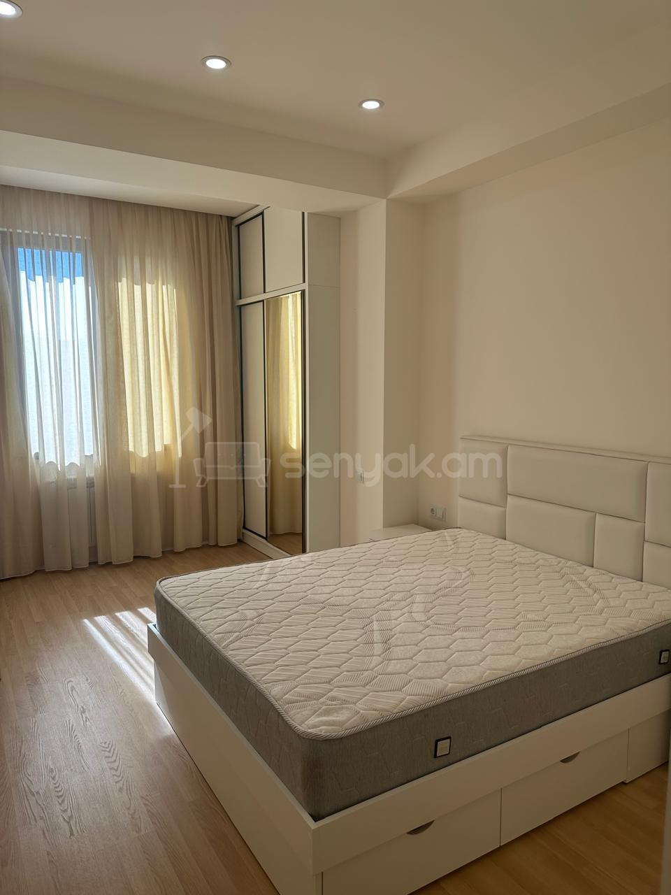 4 Սենյականոց Բնակարան, 96քմ, 6/11 հարկ, Դիզայներական Վերանորոգված, Կահավորված, Արևկող