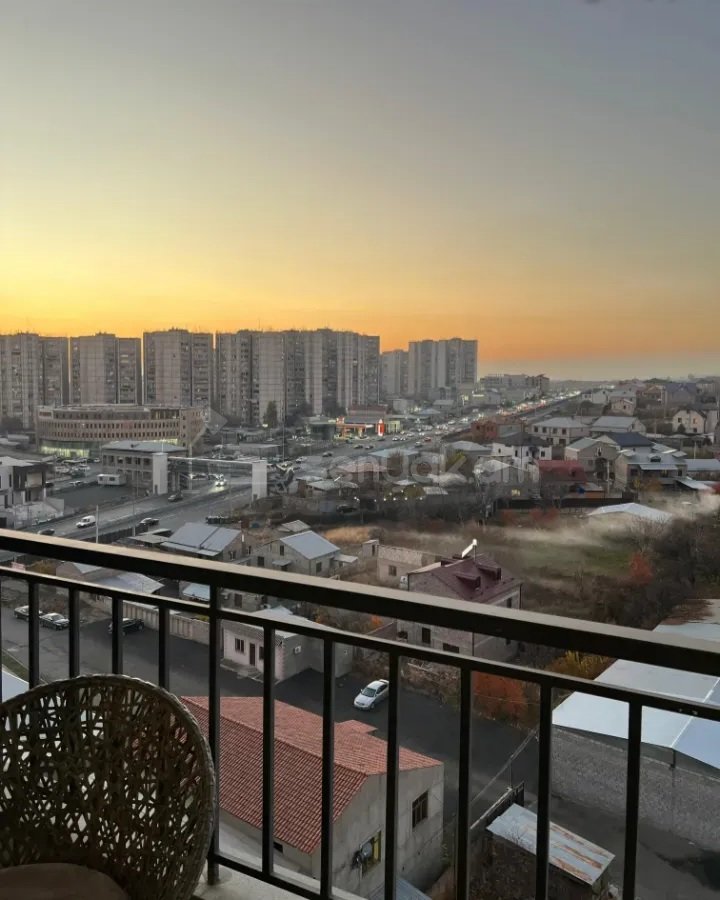 3 Սենյականոց Բնակարան Նորակառույցում, 72քմ, 10/16 հարկ, Կապիտալ Վերանորոգված, Կահավորված, Արևկող