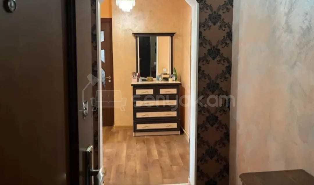 3 Սենյականոց Բնակարան, 56քմ, 7/9 հարկ, Նորմալ Վիճակում