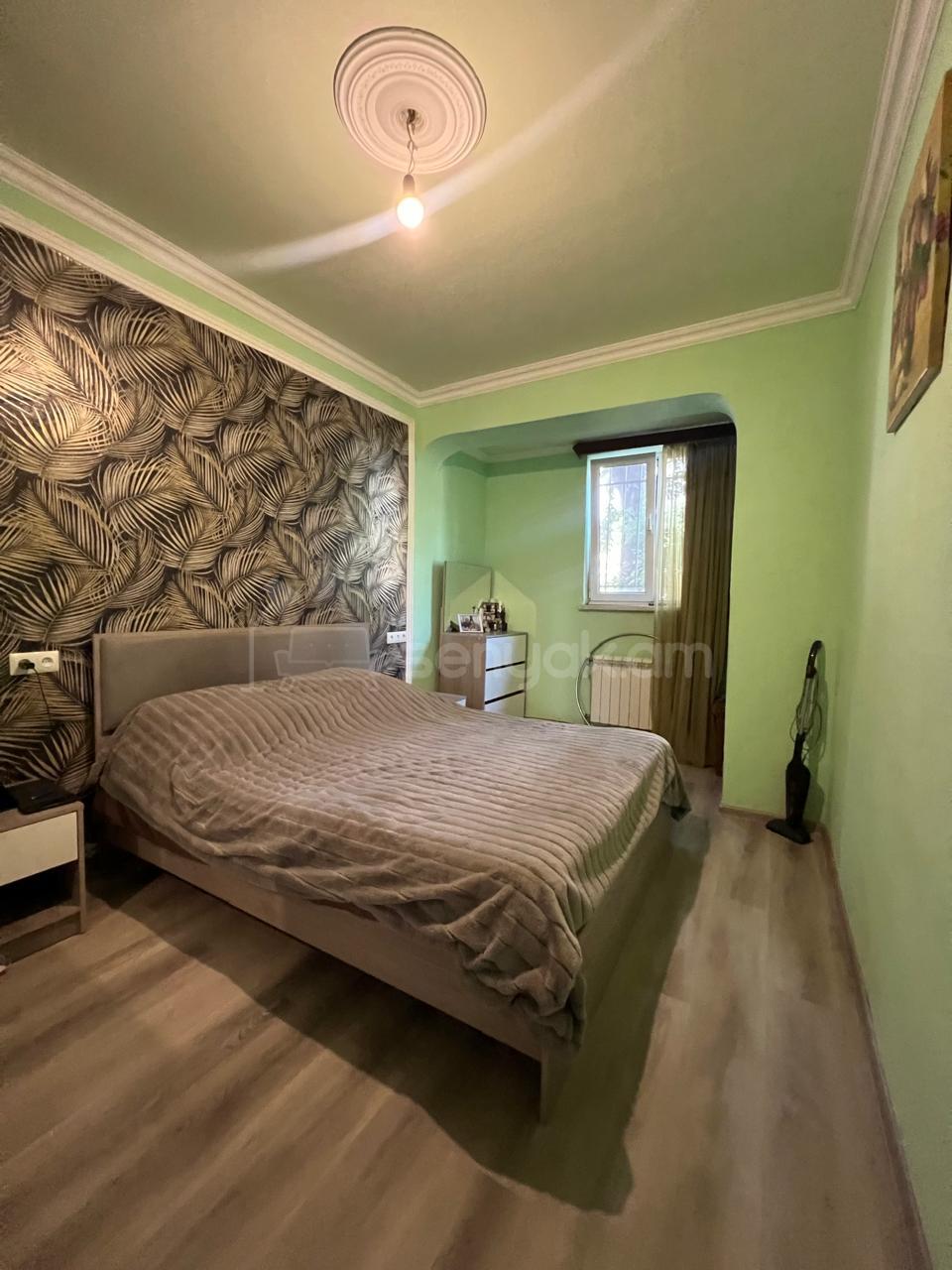 3 Սենյականոց Բնակարան Քարե Շենքում, 78քմ, 1/5 հարկ, Կոսմետիկ Վերանորոգված