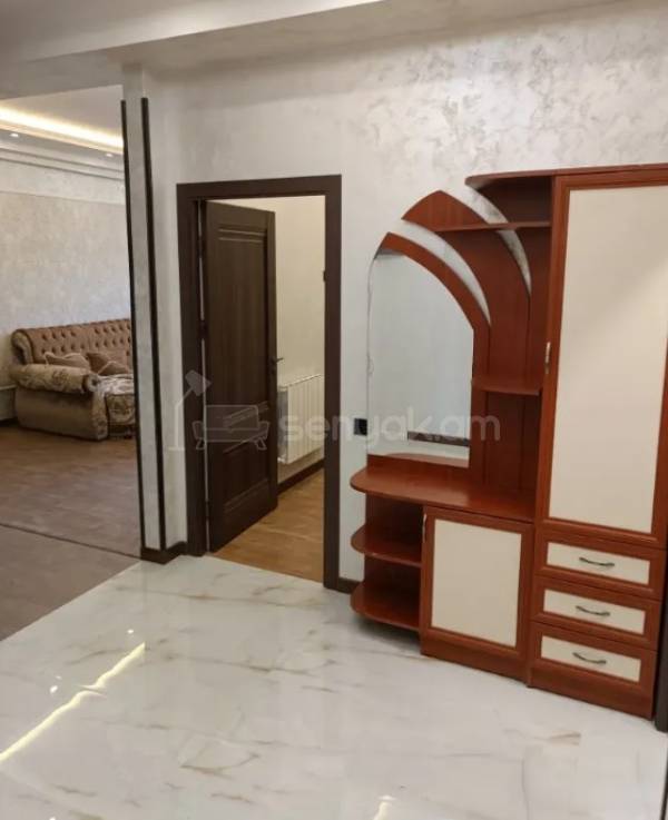 3 Սենյականոց Բնակարան Նորակառույցում, 74քմ, 8/18 հարկ, Կապիտալ Վերանորոգված, Կահավորված, Արևկող