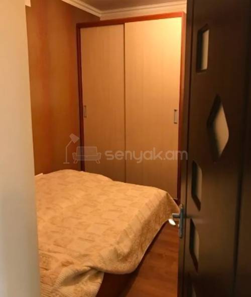 2 Սենյականոց Բնակարան Քարե Շենքում, 42քմ, 4/5 հարկ, Կոսմետիկ Վերանորոգված, Կահավորված, Արևկող