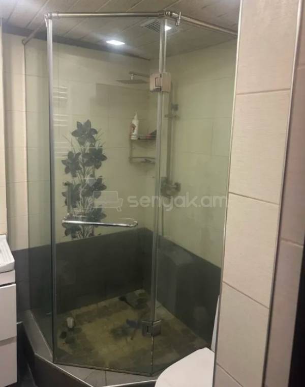 3 Սենյականոց Բնակարան, 73քմ, 3/9 հարկ, Կապիտալ Վերանորոգված, Կահավորված, Արևկող