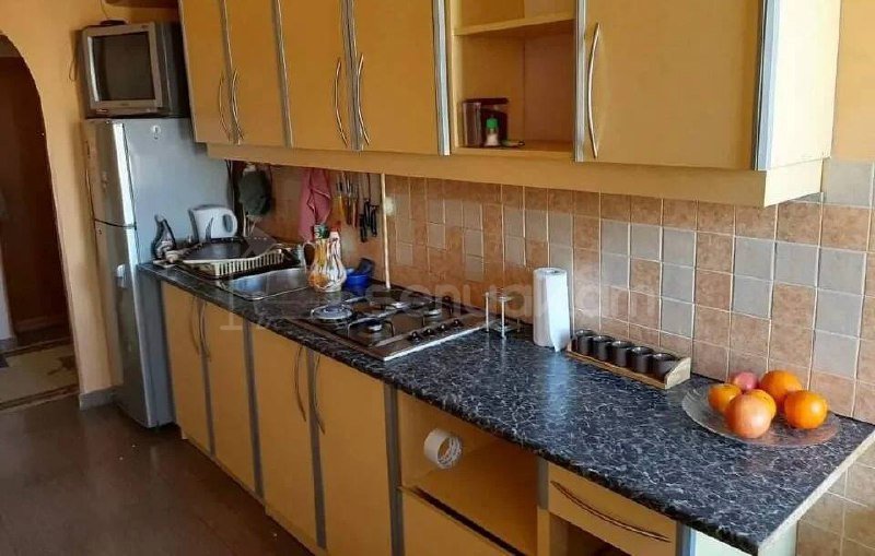 3 Սենյականոց Բնակարան Քարե Շենքում, 79քմ, 5/5 հարկ, Կապիտալ Վերանորոգված
