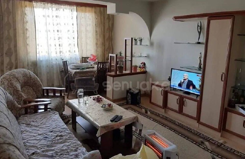 3 Սենյականոց Բնակարան Քարե Շենքում, 79քմ, 5/5 հարկ, Կապիտալ Վերանորոգված