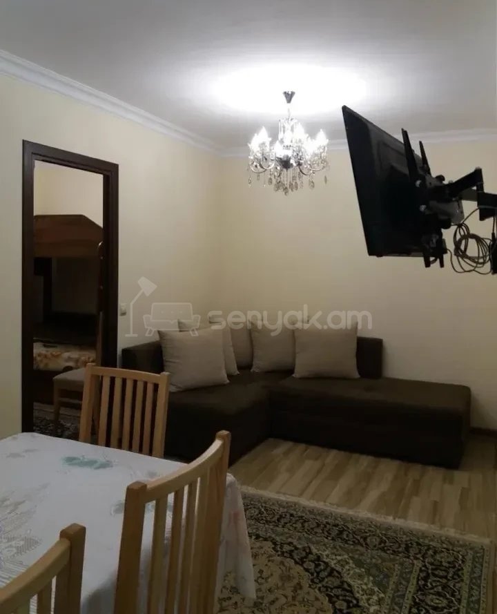 2 Սենյականոց Բնակարան Քարե Շենքում, 70քմ, 1/5 հարկ, Կապիտալ Վերանորոգված, Կահավորված, Արևկող