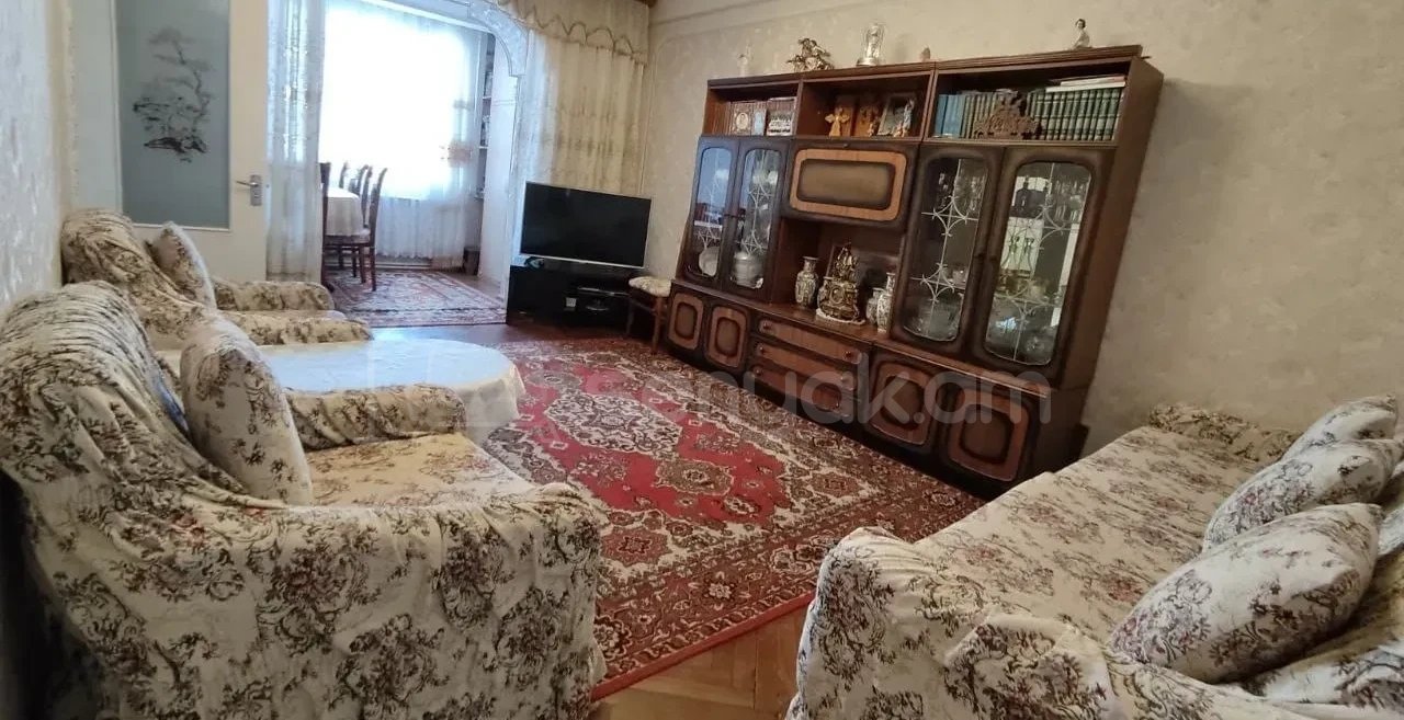 3 Սենյականոց Բնակարան Քարե Շենքում, 70քմ, 5/5 հարկ, Կապիտալ Վերանորոգված, Կահավորված, Արևկող