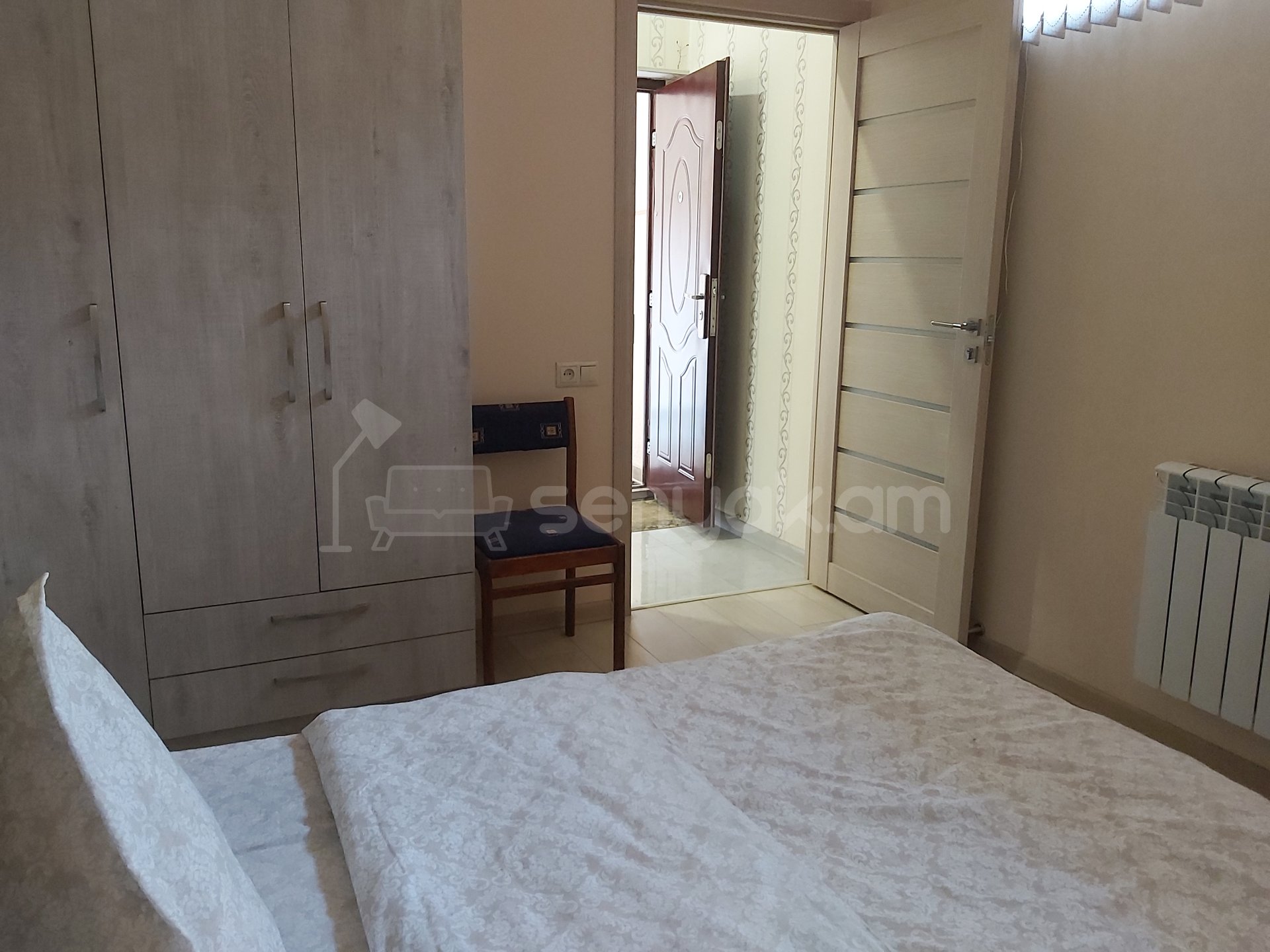3 Սենյականոց Բնակարան Նորակառույցում, 90քմ, 2/3 հարկ, Նորմալ Վիճակում
