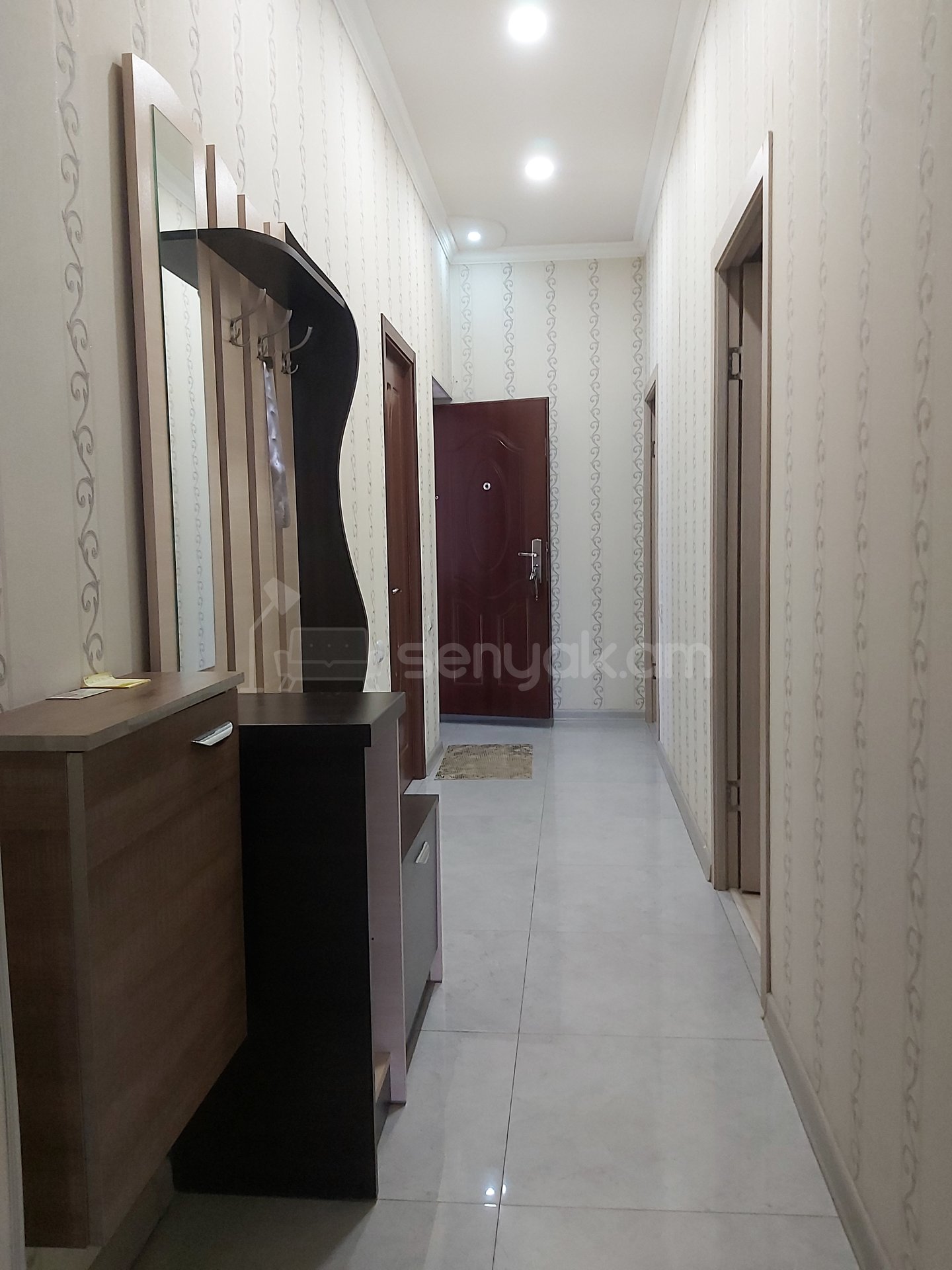 3 Սենյականոց Բնակարան Նորակառույցում, 90քմ, 2/3 հարկ, Նորմալ Վիճակում