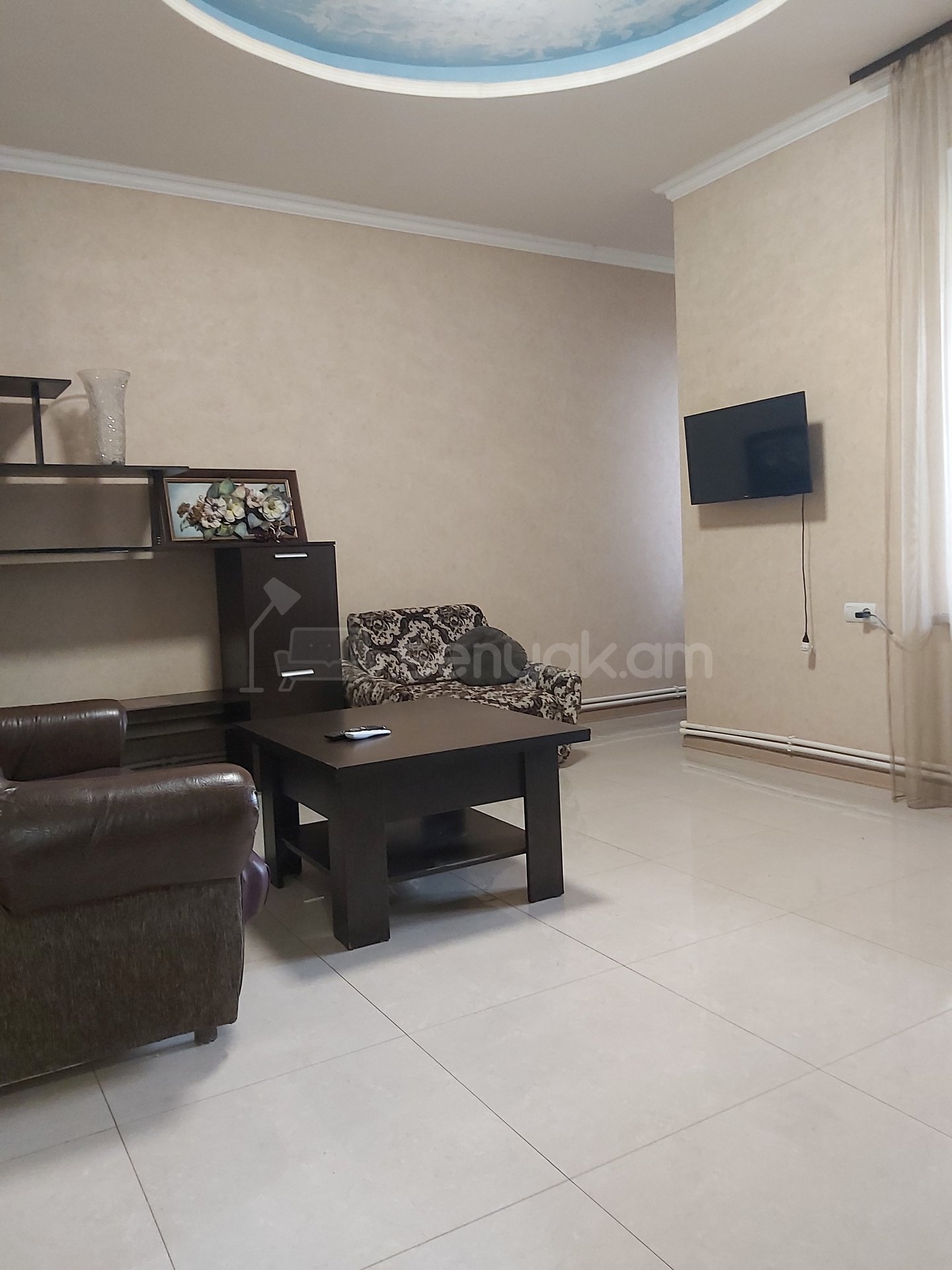 3 Սենյականոց Բնակարան Նորակառույցում, 90քմ, 2/3 հարկ, Նորմալ Վիճակում