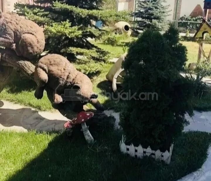 4 Սենյականոց Շքեղ Առանձնատուն, 200քմ, Լողավազանով