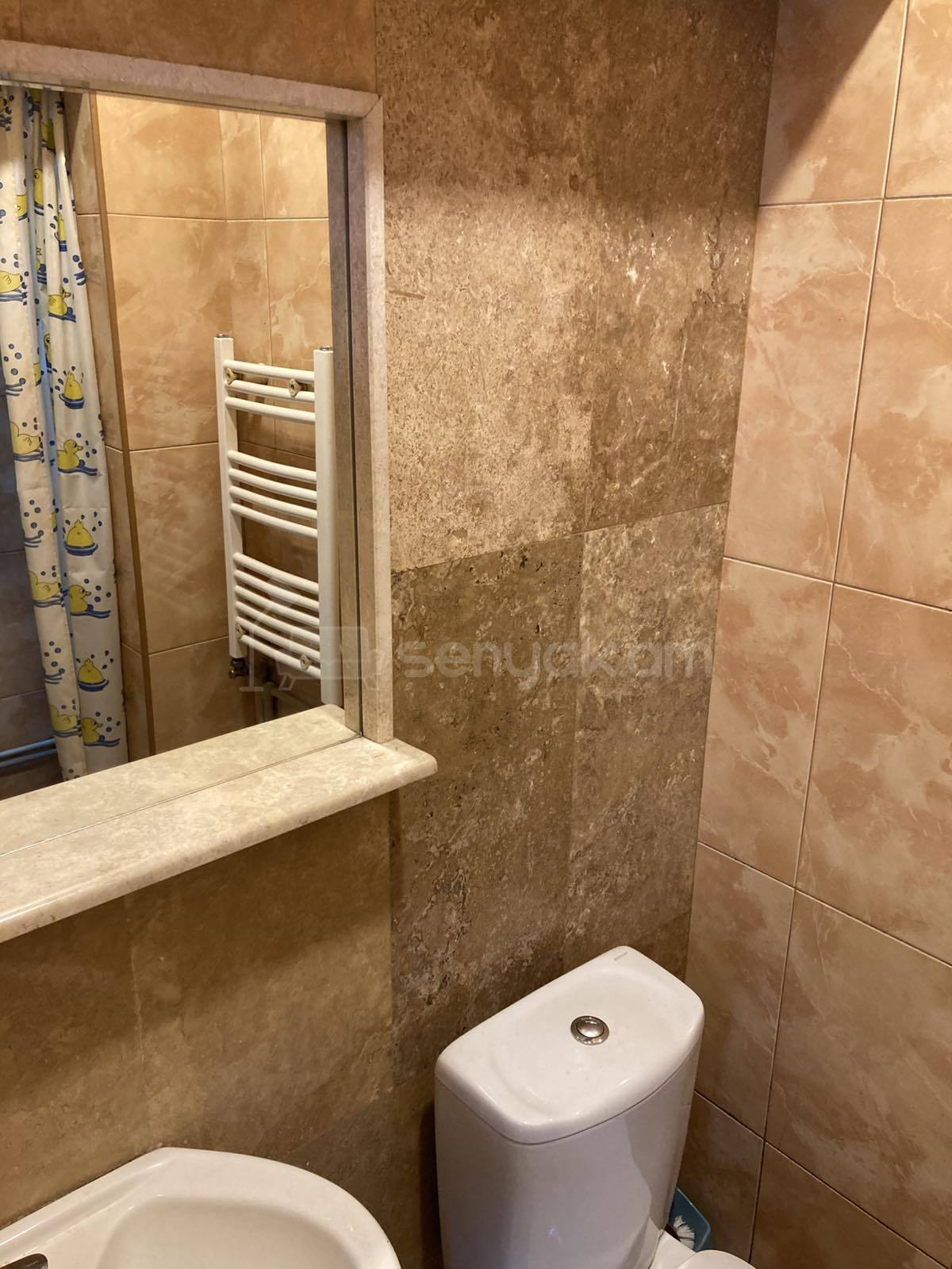 3 Սենյականոց Բնակարան Քարե Շենքում, 80քմ, 1/5 հարկ, Կոսմետիկ Վերանորոգված, Կահավորված, Արևկող