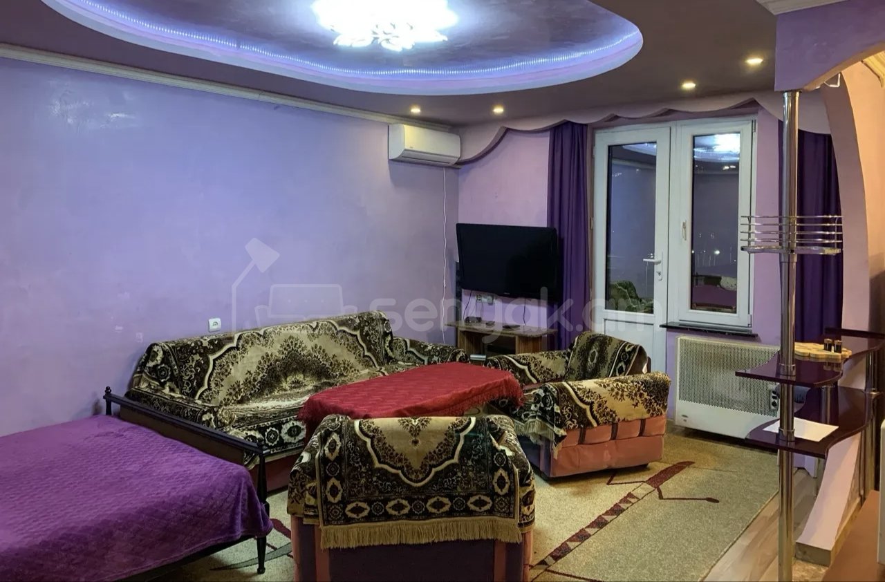 1 Սենյականոց Բնակարան Քարե Շենքում, 44քմ, 2/4 հարկ, Նորմալ Վիճակում, Կահավորված