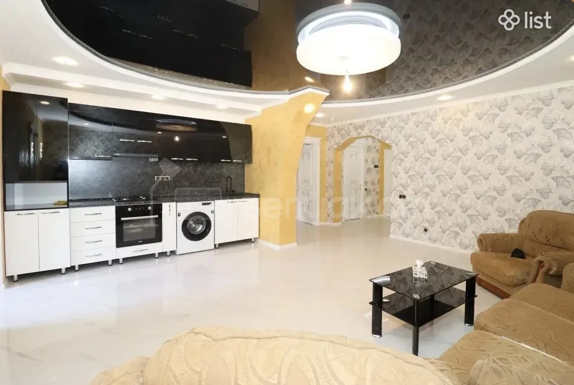 3 Սենյականոց Բնակարան Քարե Շենքում, 78քմ, 3/5 հարկ, Կապիտալ Վերանորոգված, Կահավորված