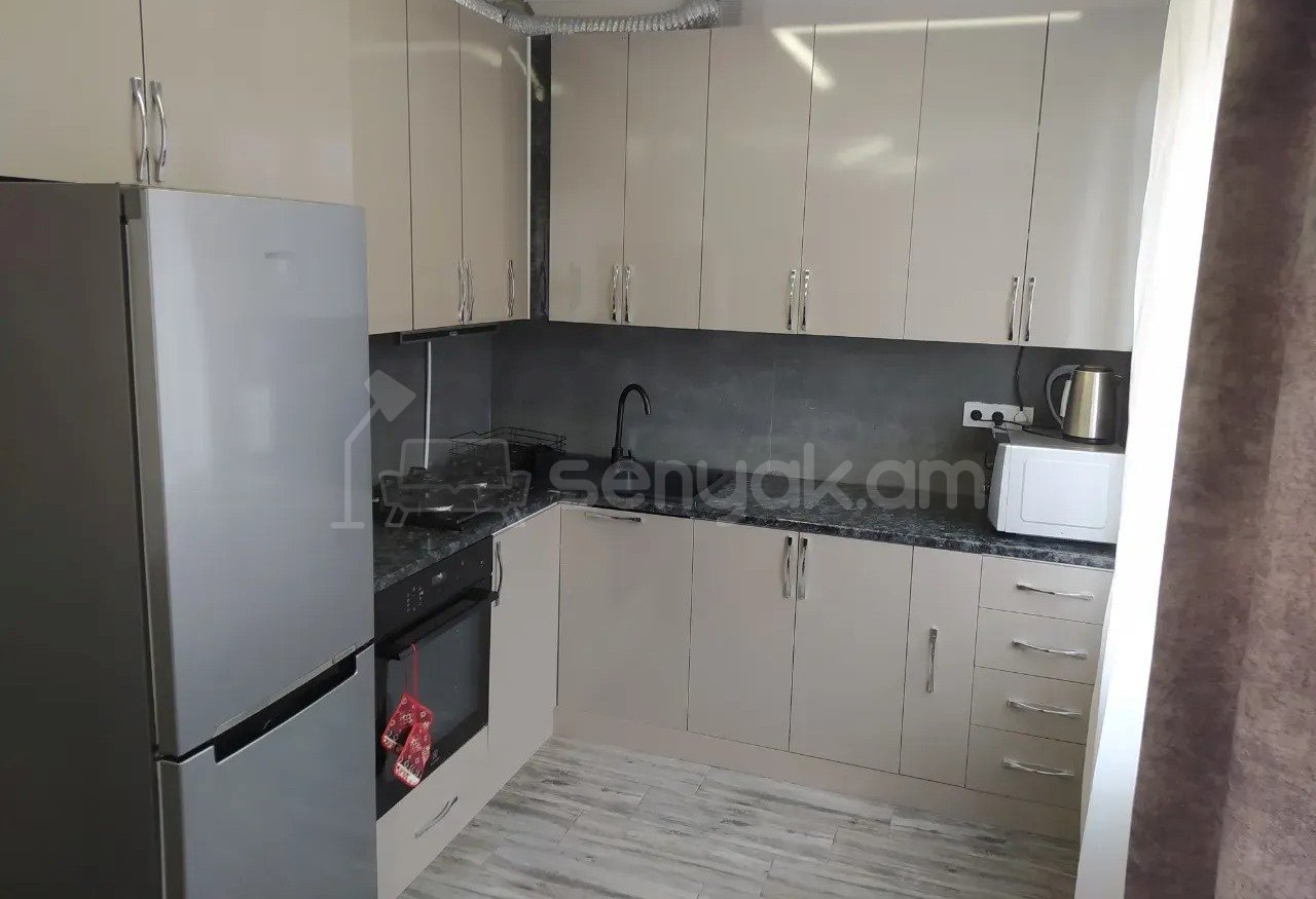 2 Սենյականոց Բնակարան Քարե Շենքում, 45քմ, 3/5 հարկ, Կապիտալ Վերանորոգված