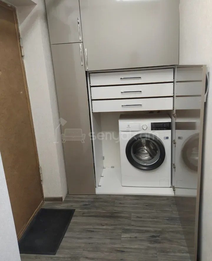 2 Սենյականոց Բնակարան Քարե Շենքում, 45քմ, 3/5 հարկ, Կապիտալ Վերանորոգված