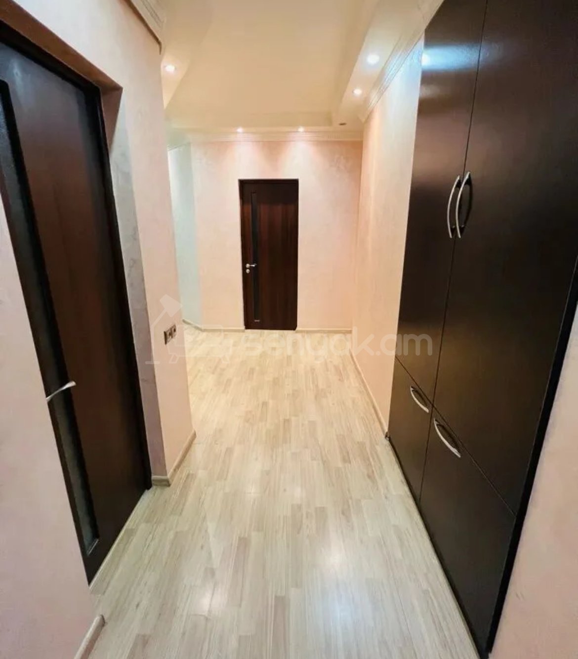 2 Սենյականոց Բնակարան, 62քմ, 5/12 հարկ, Կապիտալ Վերանորոգված