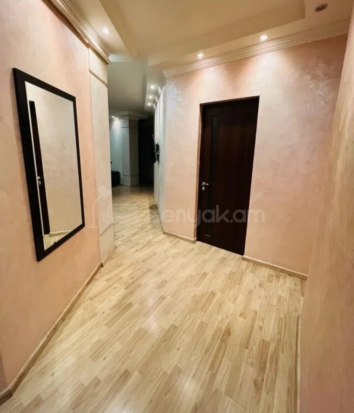 2 Սենյականոց Բնակարան, 62քմ, 5/12 հարկ, Կապիտալ Վերանորոգված