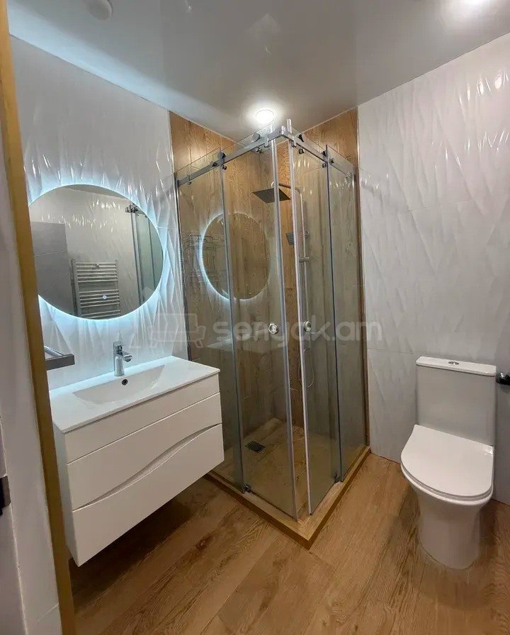 2 Սենյականոց Բնակարան, 45քմ, 1/3 հարկ, Կապիտալ Վերանորոգված