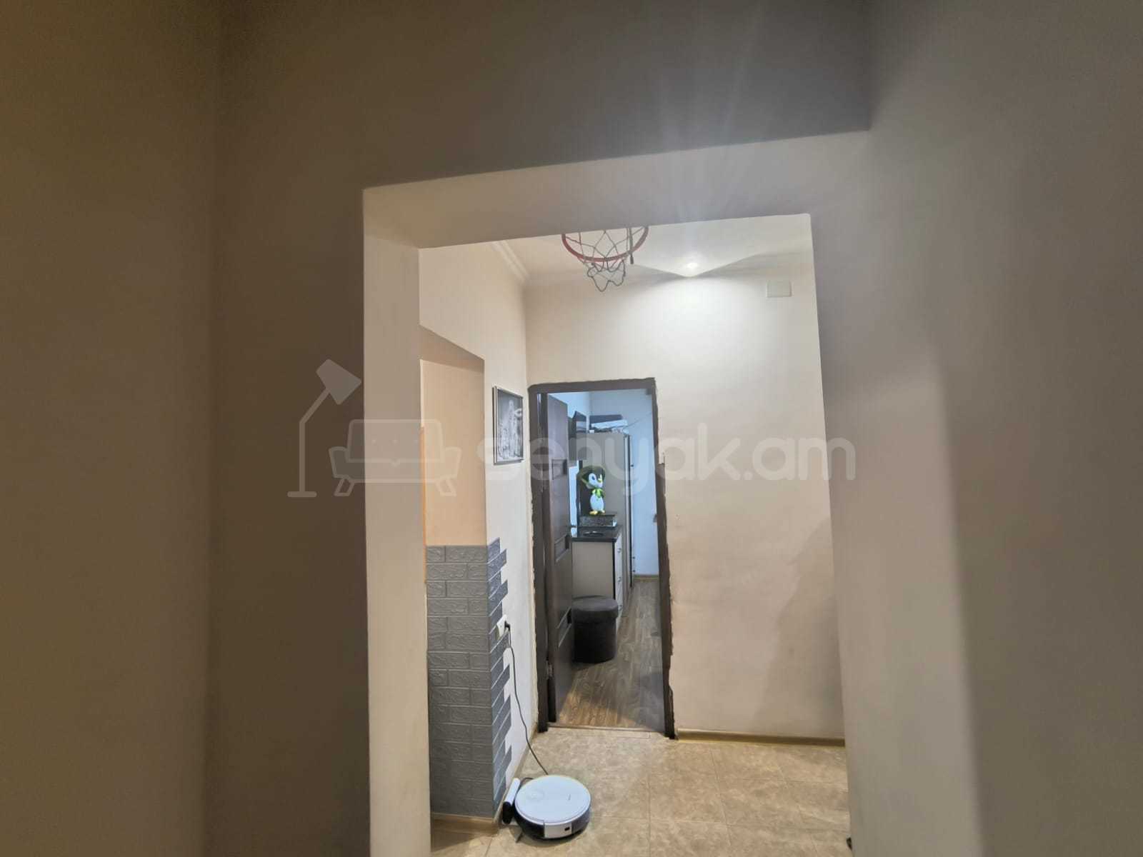1 Սենյականոց Բնակարան, 54քմ, 1/9 հարկ, Նորմալ Վիճակում
