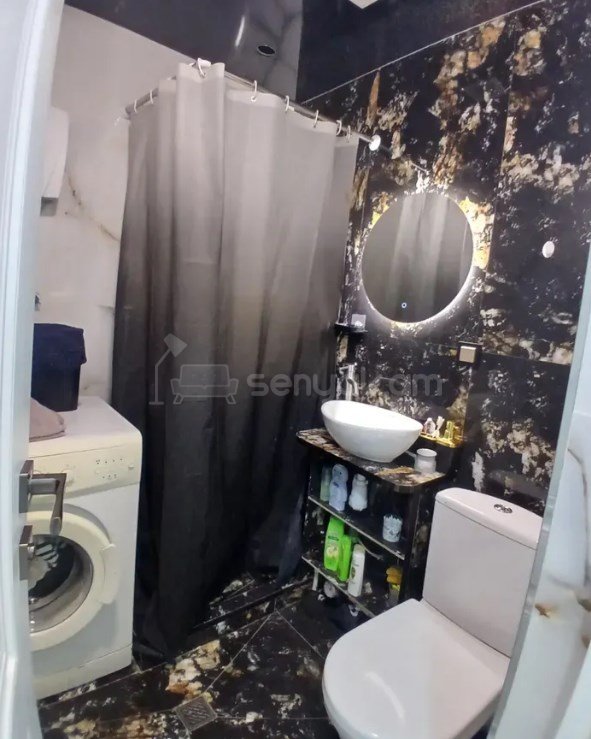 2 Սենյականոց Բնակարան Քարե Շենքում, 50քմ, 4/4 հարկ, Կապիտալ Վերանորոգված