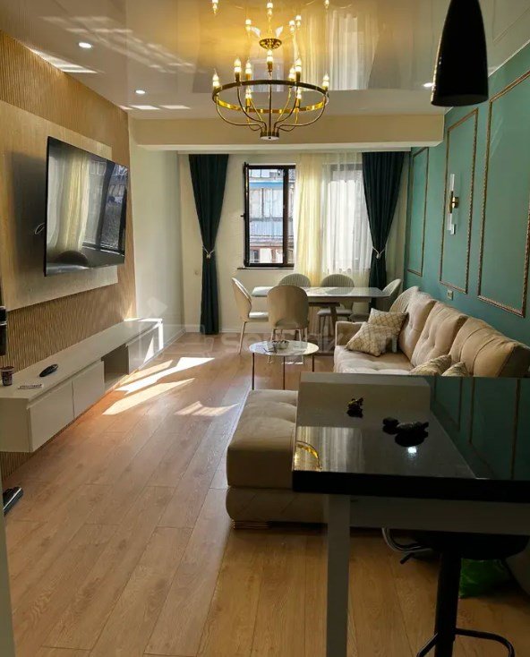 2 Սենյականոց Բնակարան Քարե Շենքում, 50քմ, 4/5 հարկ, Կապիտալ Վերանորոգված