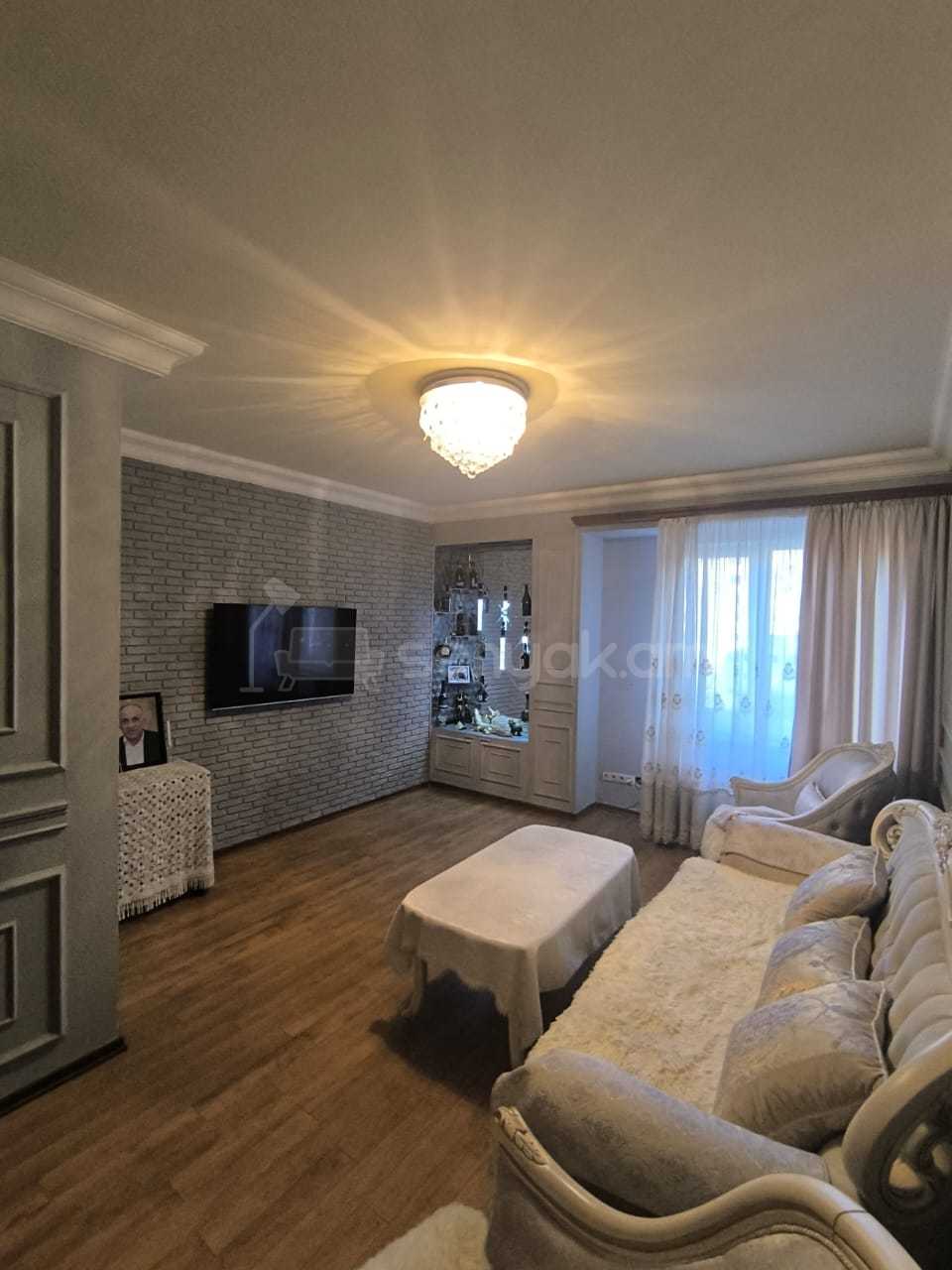 3 Սենյականոց Բնակարան, 65քմ, 5/10 հարկ, Կոսմետիկ Վերանորոգված