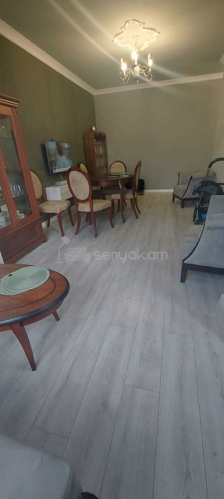 2 Սենյականոց Բնակարան Քարե Շենքում, 60քմ, 5/5 հարկ, Նորմալ Վիճակում